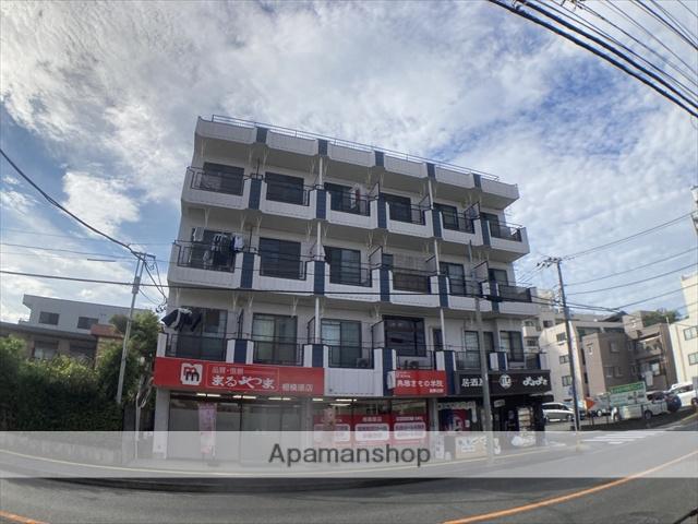 ロードサイドハウス