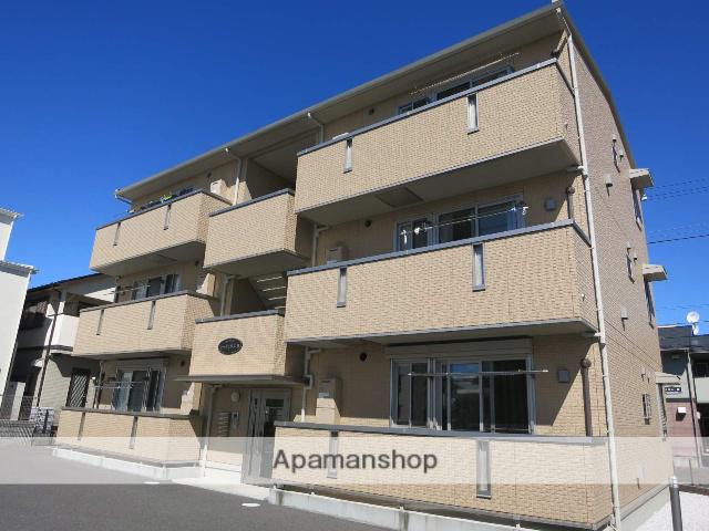 ラークヒルズB