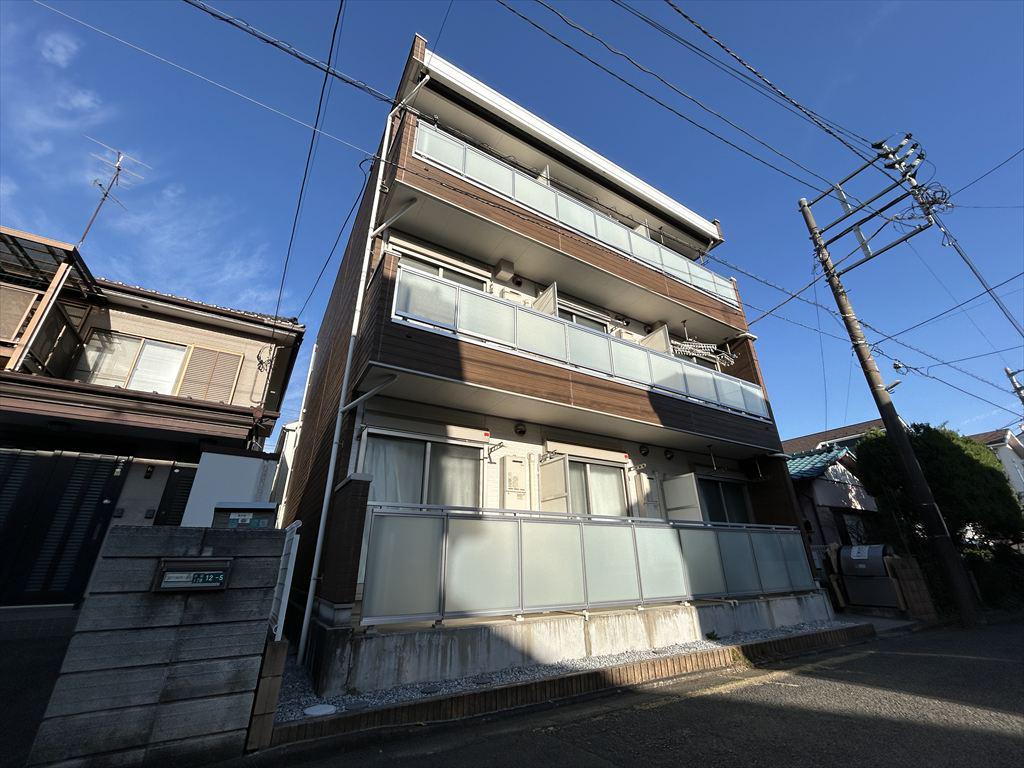 リブリ・F-DRESSROSA.AI