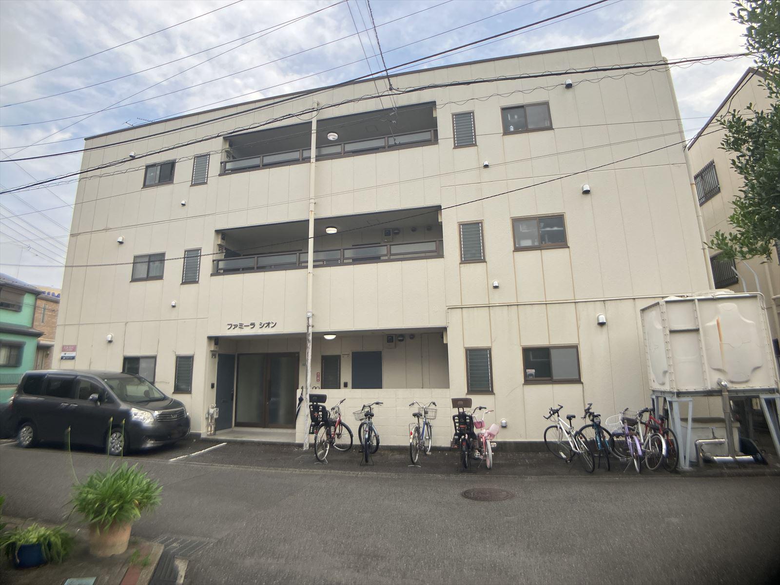 ファミーラシオン(2DK/2階)