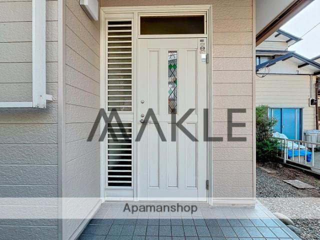 神奈川県三浦郡葉山町 2階建 築38年