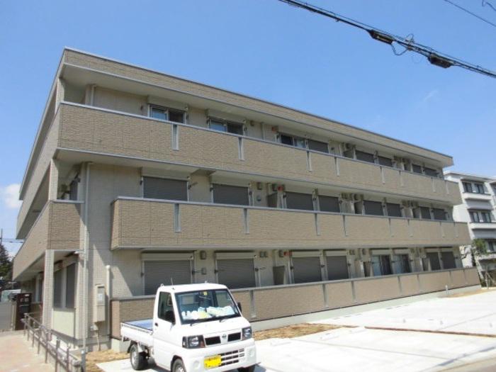 プラムスクエア