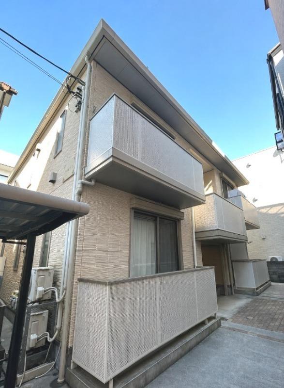 コモドクニ
