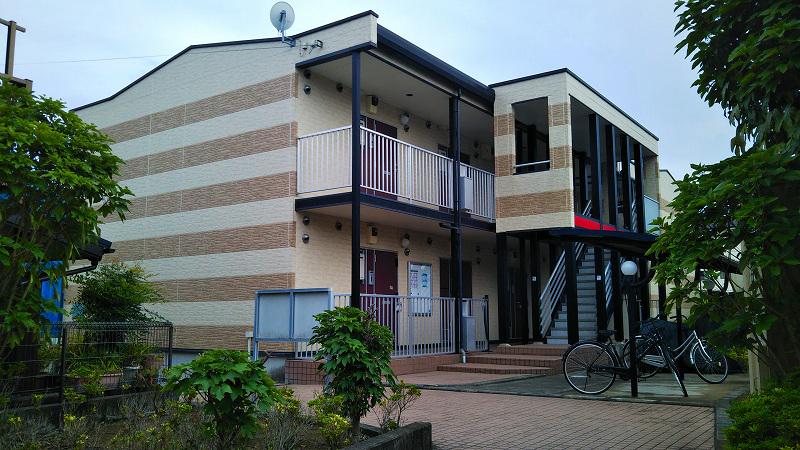 レオパレスウエスト PLACE