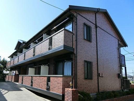 神奈川県藤沢市亀井野の建物