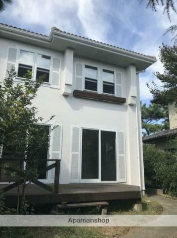 神奈川県藤沢市鵠沼松が岡5丁目の戸建賃貸