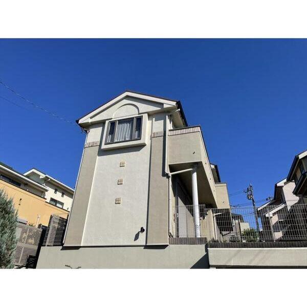 神奈川県横浜市青葉区荏子田2丁目の戸建賃貸