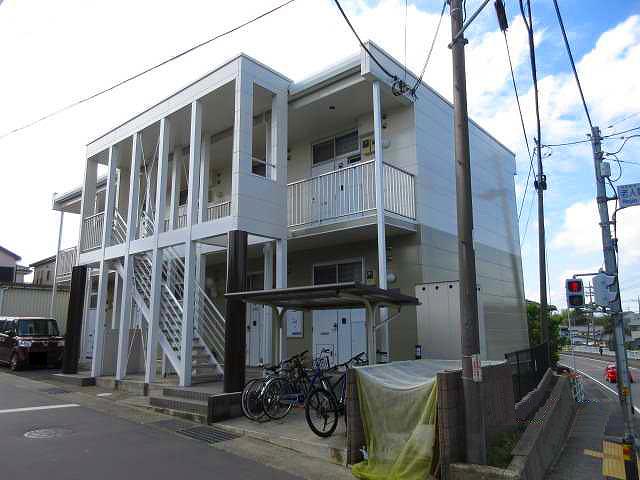 レオパレスクローバー