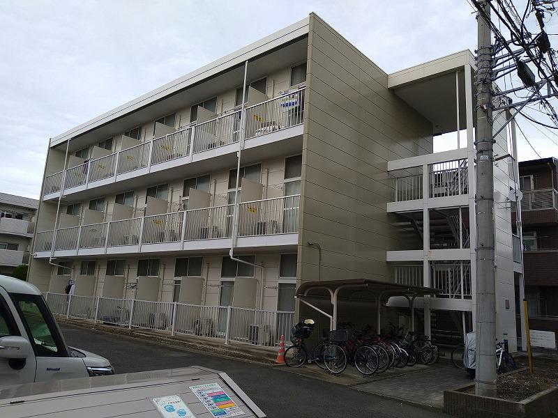 レオパレスアズール