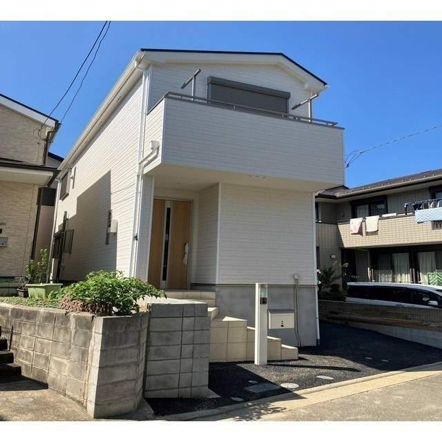 横浜市ブルーライン 上永谷駅 徒歩16分 2階建 築3年