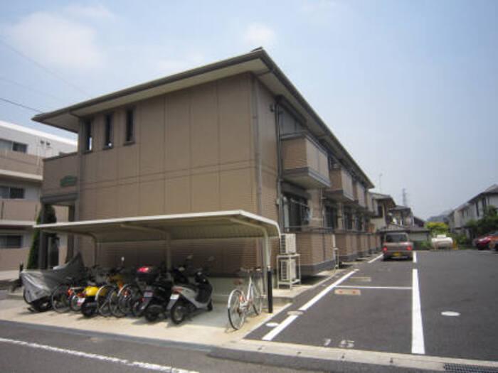 セジュール南成瀬1