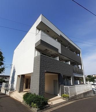 神奈川県横浜市磯子区 3階建 築18年