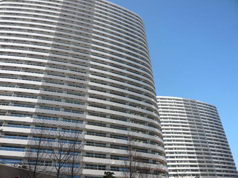 M.M.TOWERS FORESIS L