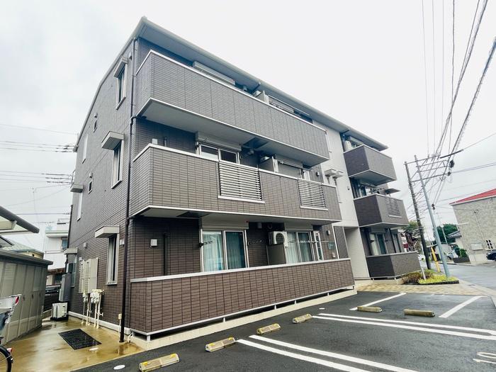 神奈川県横浜市旭区西川島町の建物