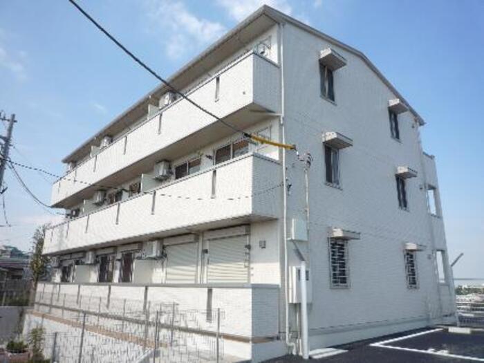 スカイヒル横濱六ッ川B