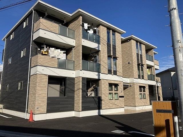 フラッツ・トライアングル