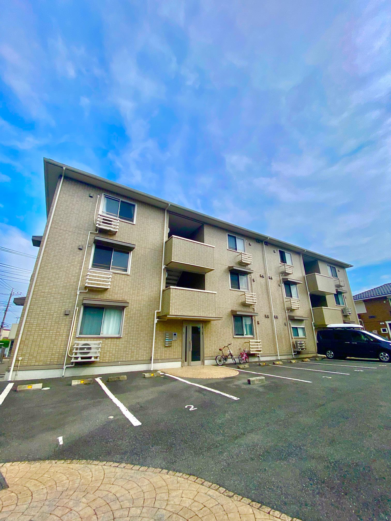 サンモールナナA