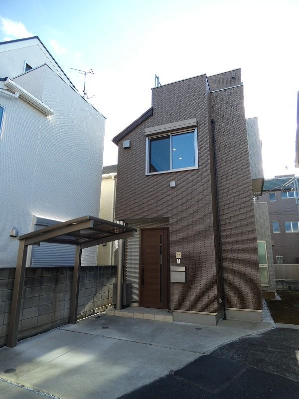 京浜急行電鉄本線 大森町駅 徒歩15分  築3年(2LDK)