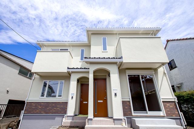 ファミール津西