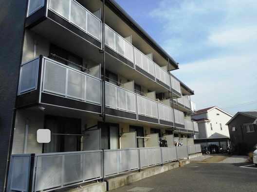 レオパレス谷中