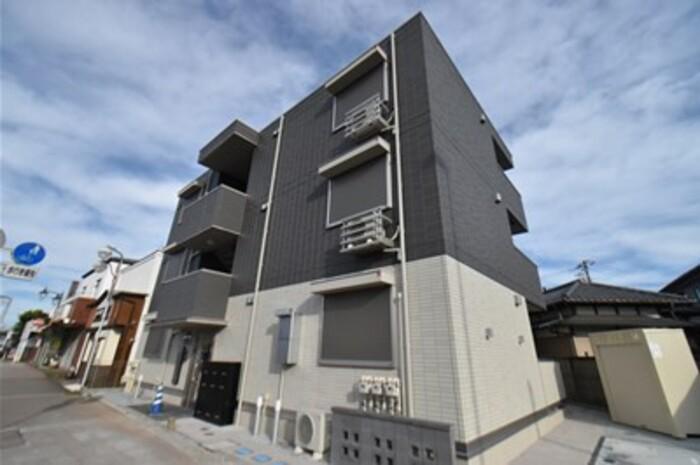 アジュール