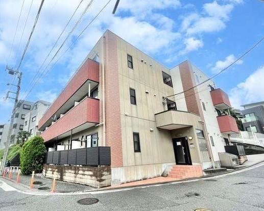 アンプルールフェール上永谷