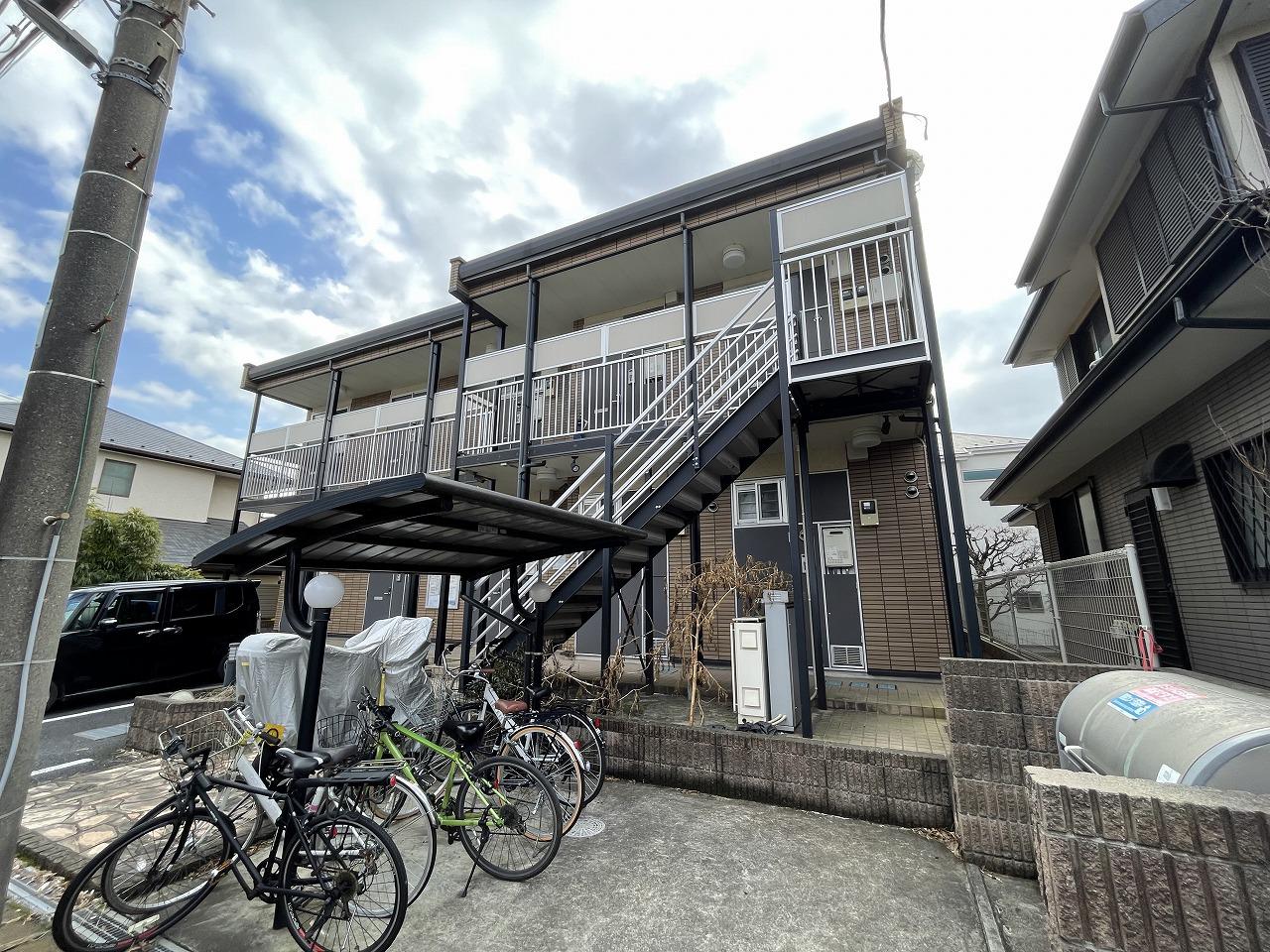 レオパレスアズール