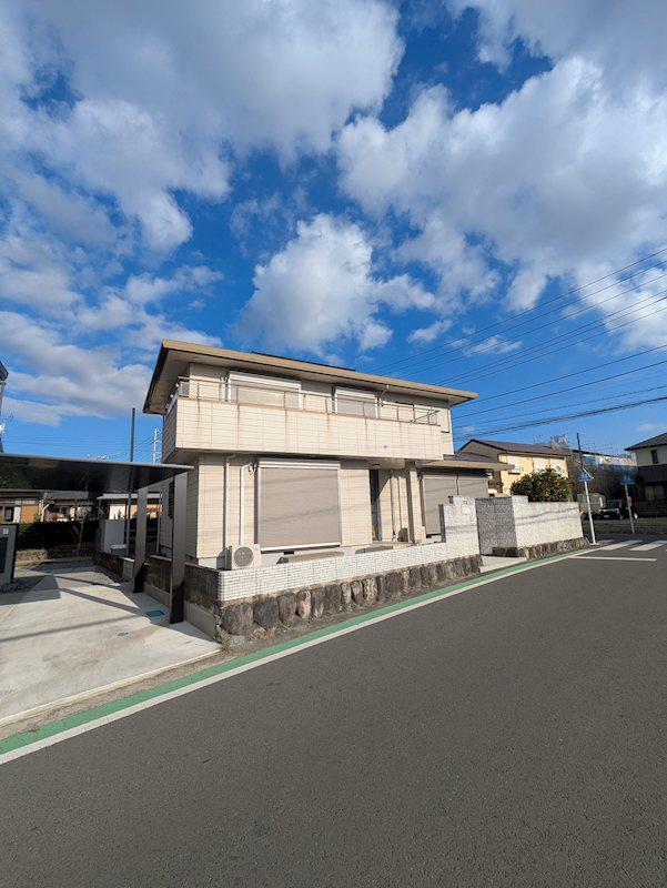 神奈川県南足柄市塚原の戸建賃貸