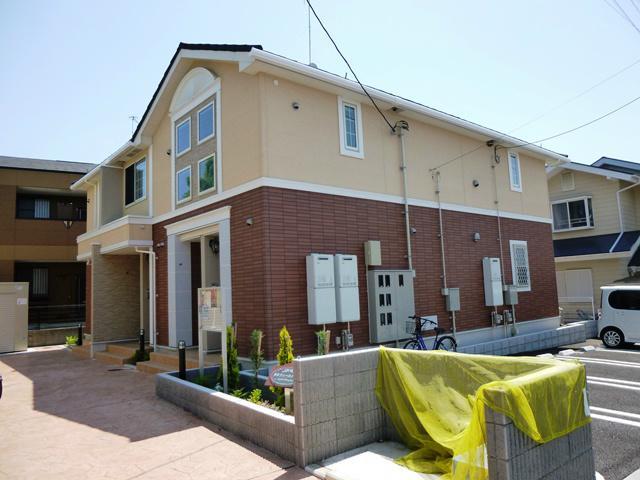 ネオフィールド白金