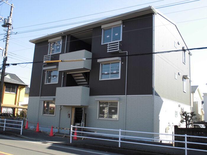 小田急電鉄小田原線 栢山駅 徒歩7分 3階建 築7年