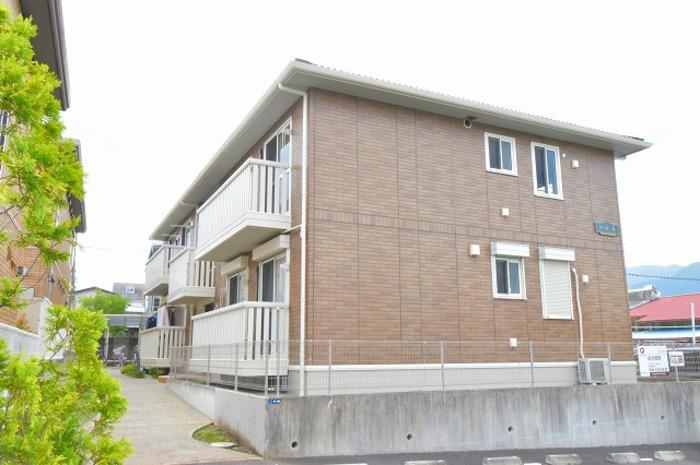 神奈川県秦野市 2階建 築17年