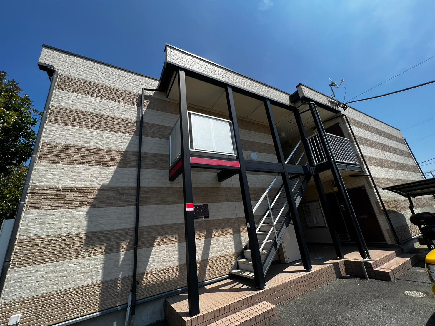 レオパレスグリーンハイツ二宮