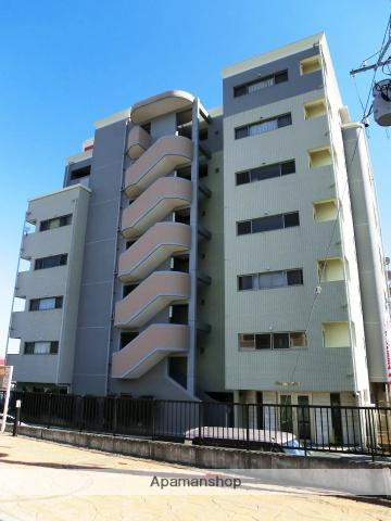 プレシャスイースト