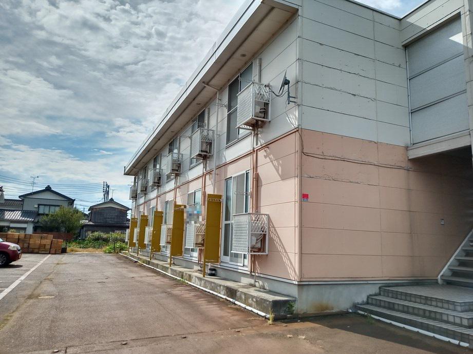 レオパレスルシファー