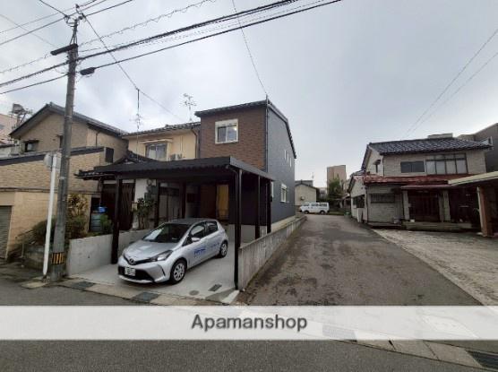 富山地鉄富山市内線 諏訪川原駅 徒歩3分 2階建 築1年