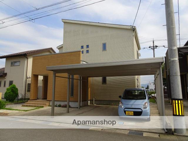 富山県富山市婦中町西ヶ丘の戸建賃貸