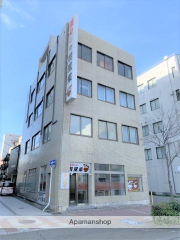 プラドール荒町