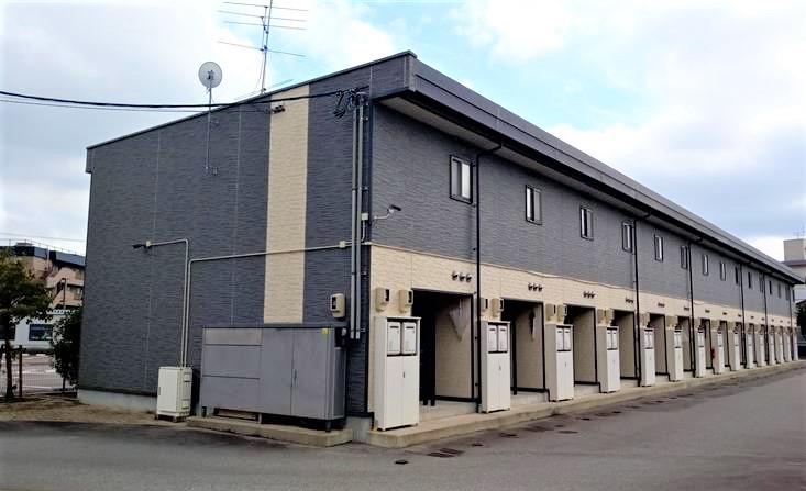 レオパレス新富山B