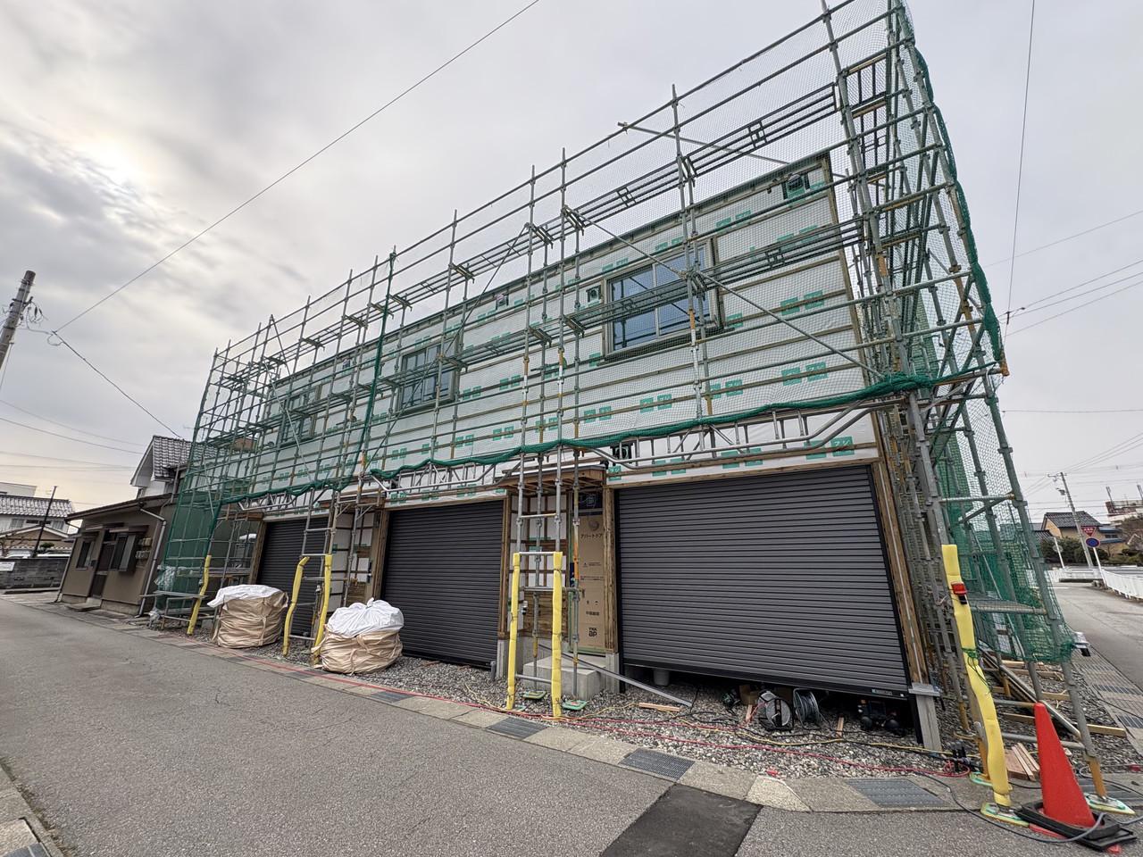 ガレッジ花園町