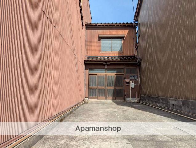 万葉線 末広町駅(富山) 徒歩4分 2階建 築57年