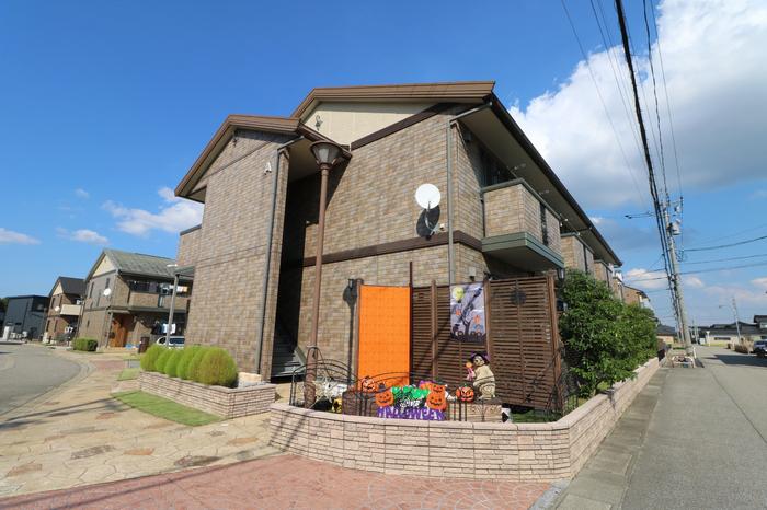 ロイヤルガーデン砺波 A