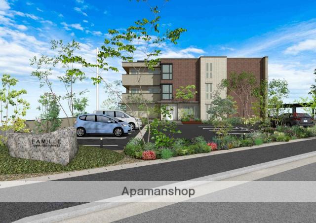 ファミーユ金沢八日市