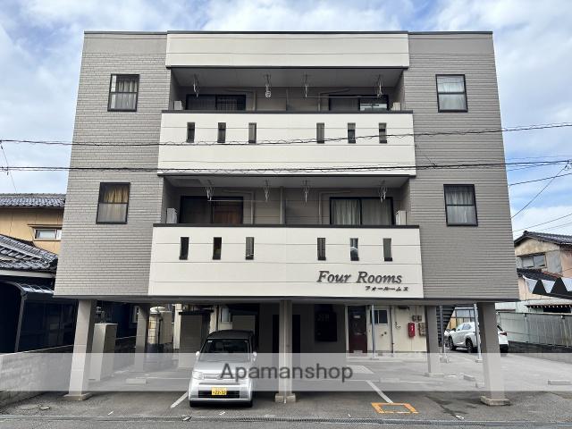 フォールームス