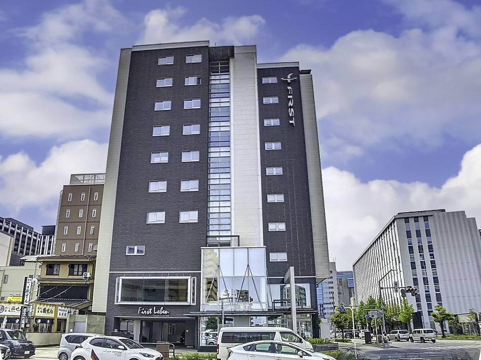 ファーストレーベン広岡