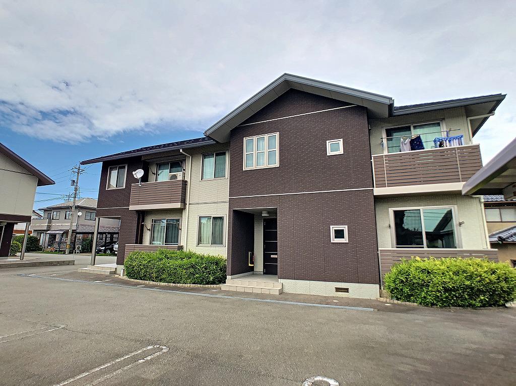 石川県能美市浜開発町の建物