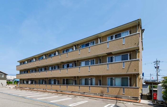 リビングタウン戸水