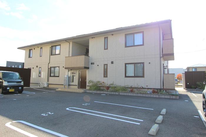 メゾン樫の木 B棟