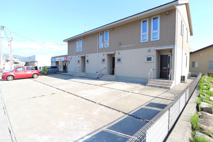 ＰＯＭＯ　Ｄ’ＯＲＯ　（ポモ　ドーロ）(3LDK)