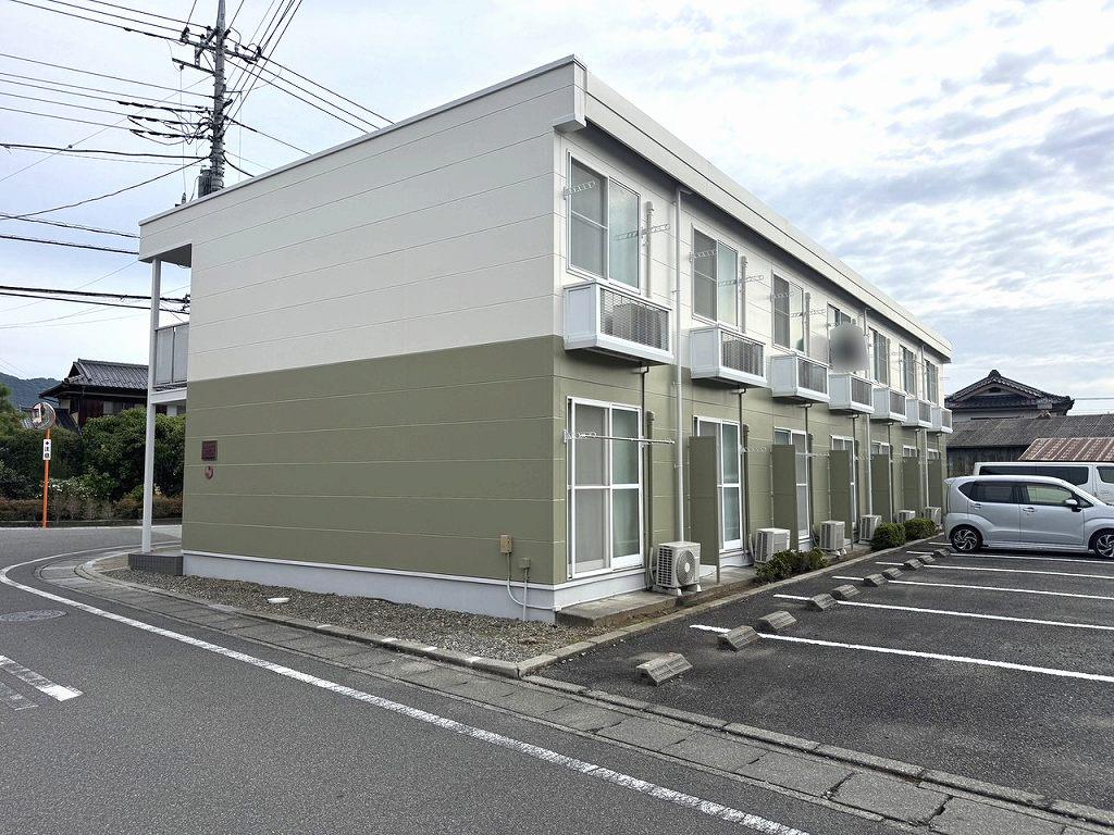 レオパレスファミール