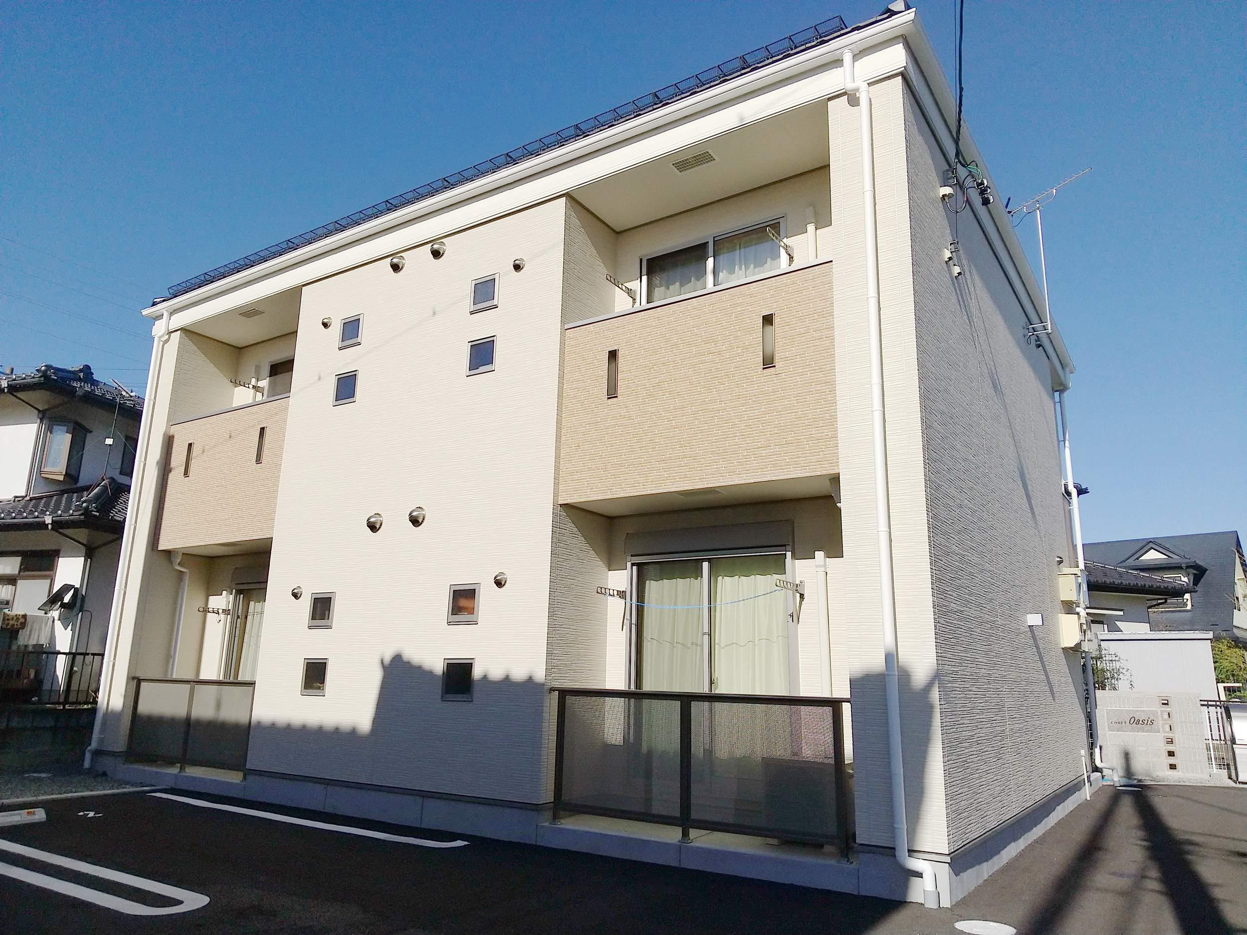 COURT OASIS